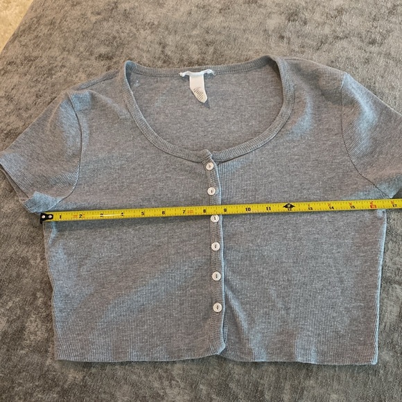 Full Tilt/Pac Sun size XL ribbed cropped button up gray top. {230} - Picture 5 of 8